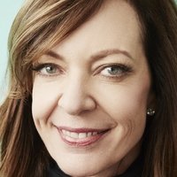 Allison Janney Nahé