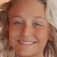Alyvia Alyn Lind Nahé