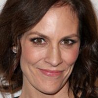 Annabeth Gish Nahé