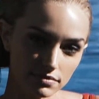 Brianne Howey Nahé