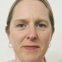 British_SMALL_MOM Nahé