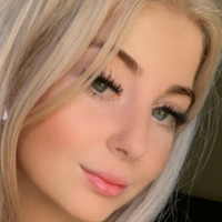 Carly Cakes Nahé