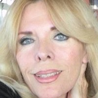 Carmelina Encinas Nahé