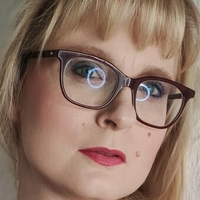 caseydeluxefree Nahé
