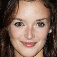 Charlotte Le Bon Nahé