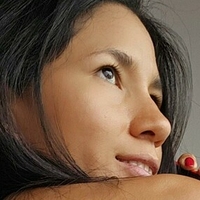 Christina Rio Nahé