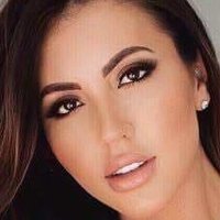 Danielle Vaughan Nahé