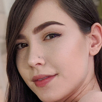 Emily Grey Nahé