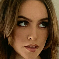 freyaparker Nahé
