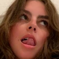 Khloe Kelly Nahé