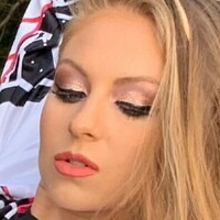 kittyflightattendant Nahé