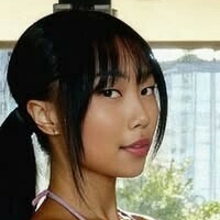 Miki Izumi Nahé