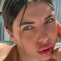 miss-tina Nahé
