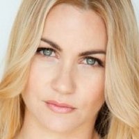 Nicole Rayburn Nahé