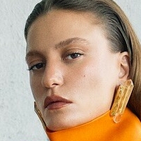 Serenay Sarıkaya Nahé