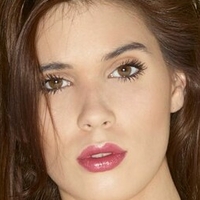 Victoria Pearl Nahé