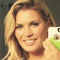 Wendy Crystal Nahé
